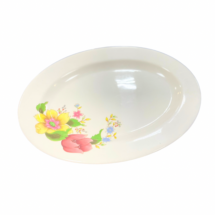 Oval plastic plate