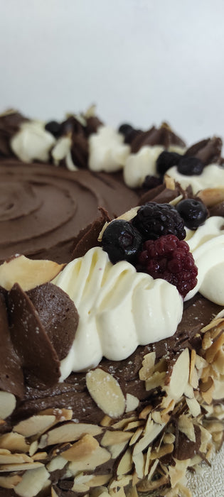 Chocolate cake - Single layer 12”